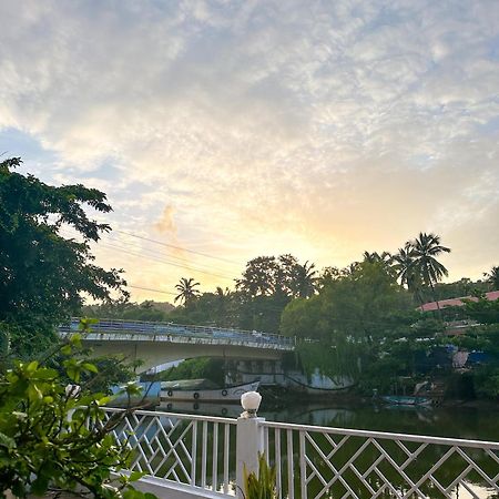 Hotel Riverside Baga Exterior foto