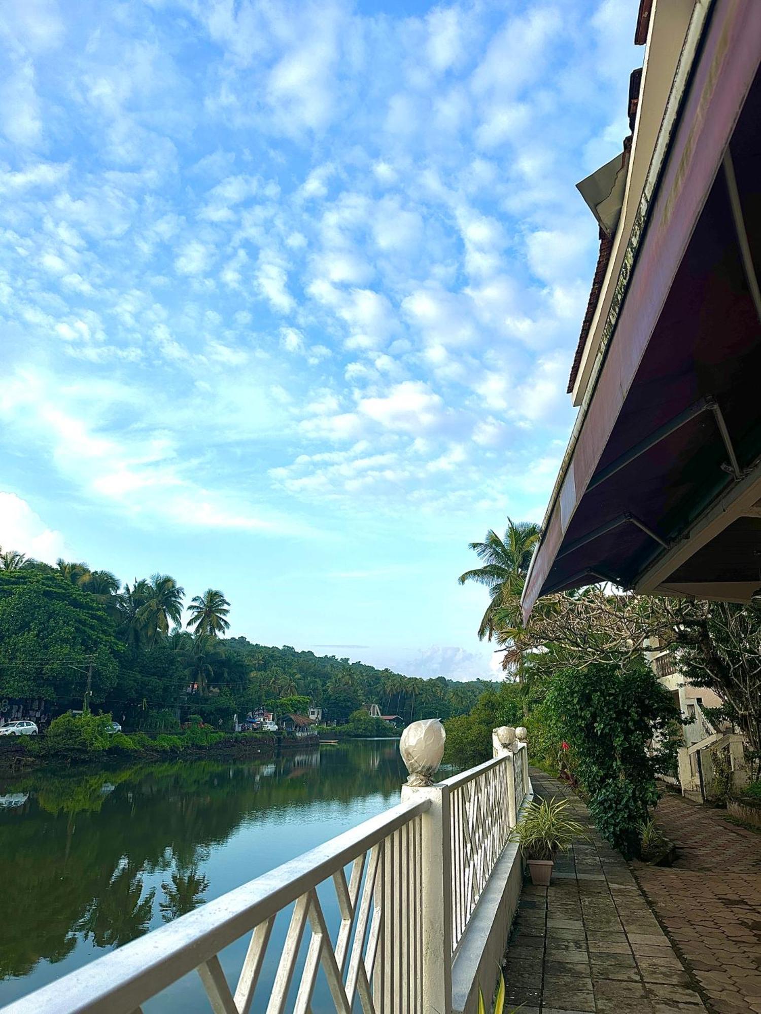 Hotel Riverside Baga Exterior foto