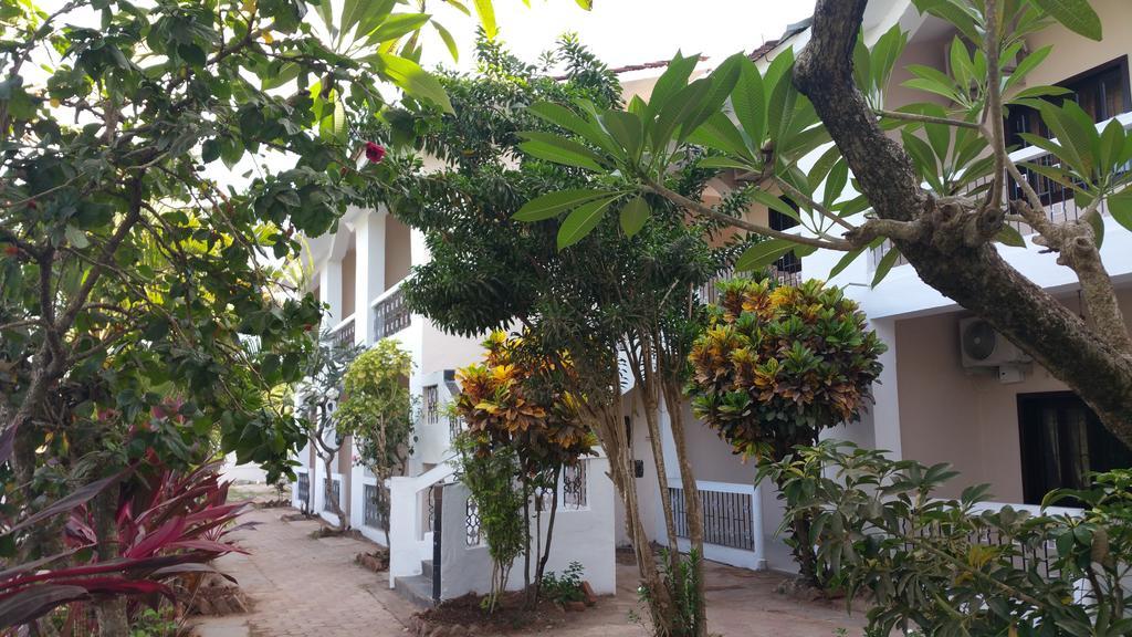 Hotel Riverside Baga Exterior foto