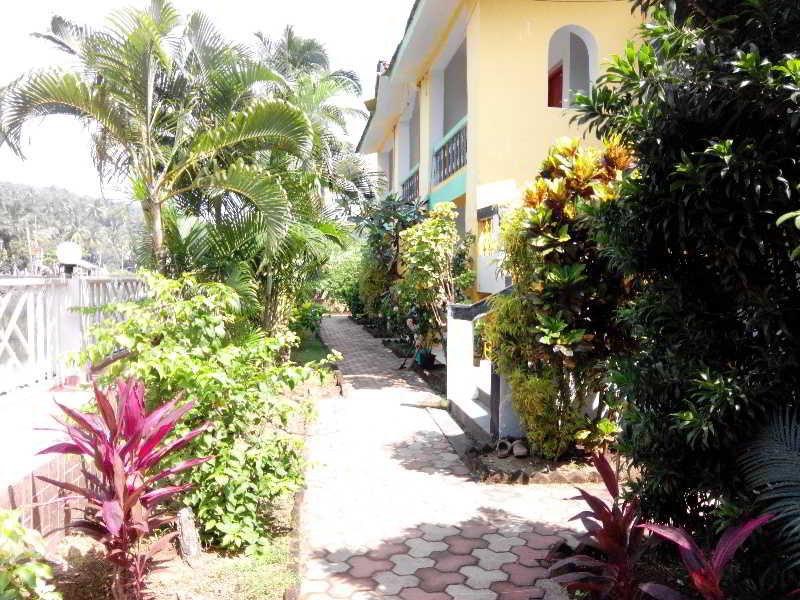 Hotel Riverside Baga Exterior foto